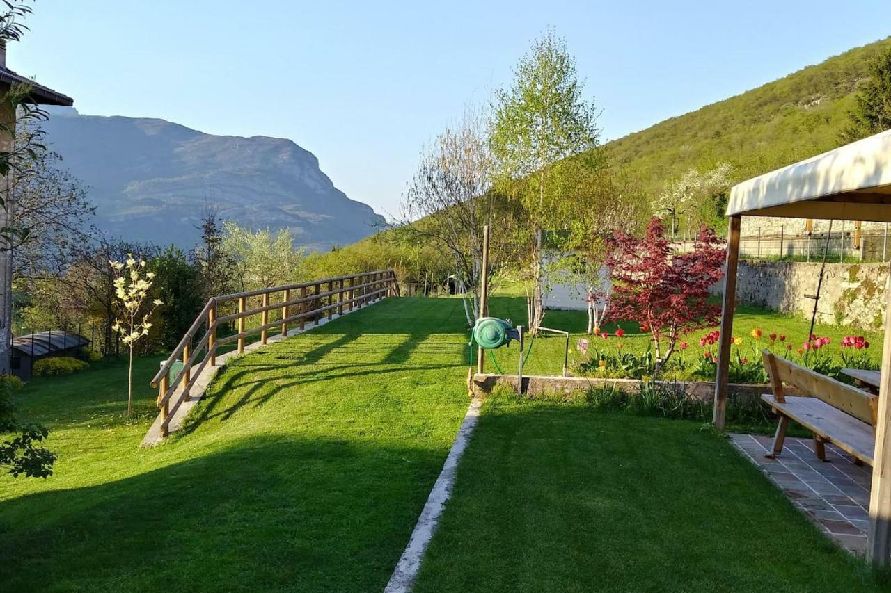 Appartamento Per Vacanze "Il Gelso" Rovereto  Exteriör bild